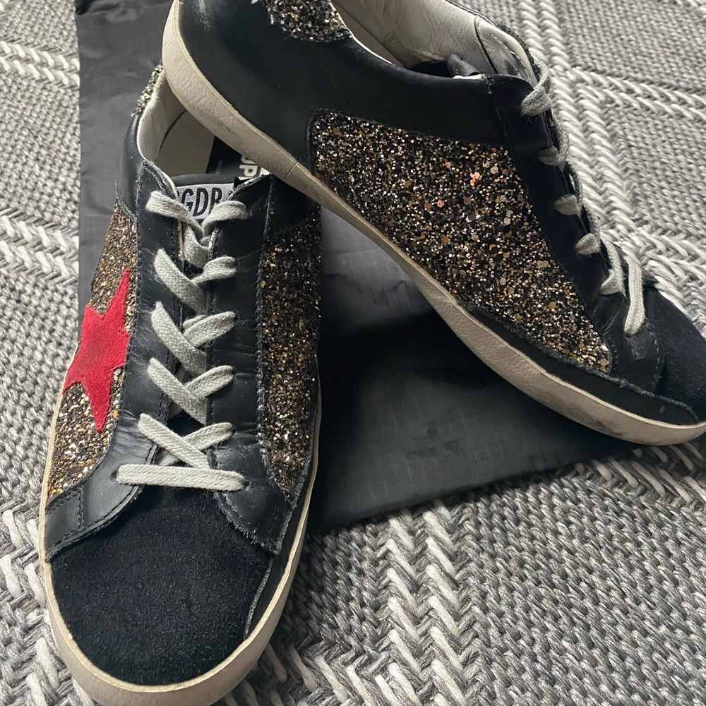 Golden Goose Superstars Size 40